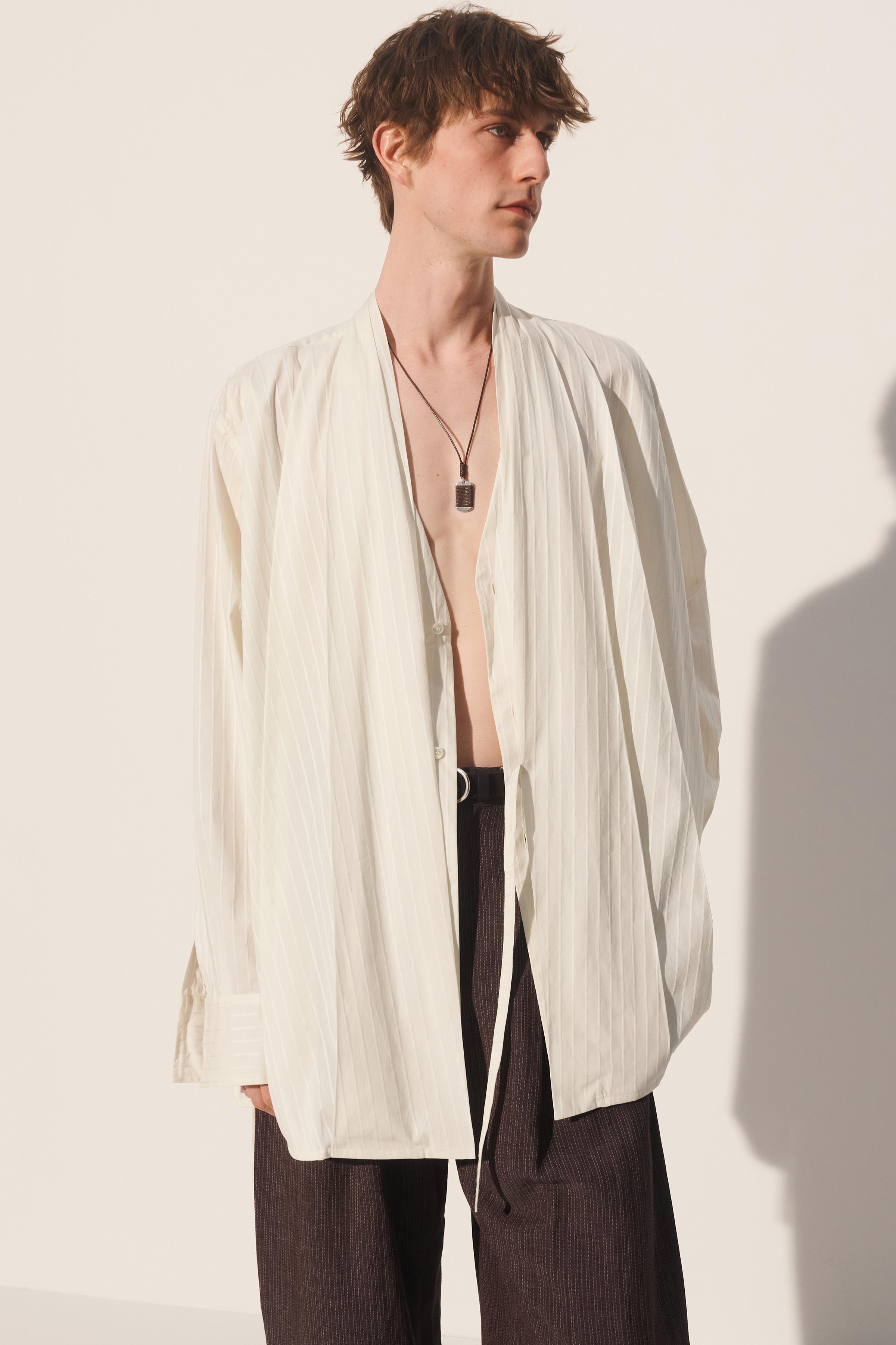 STRIPED JACQUARD KIMONO SHIRT