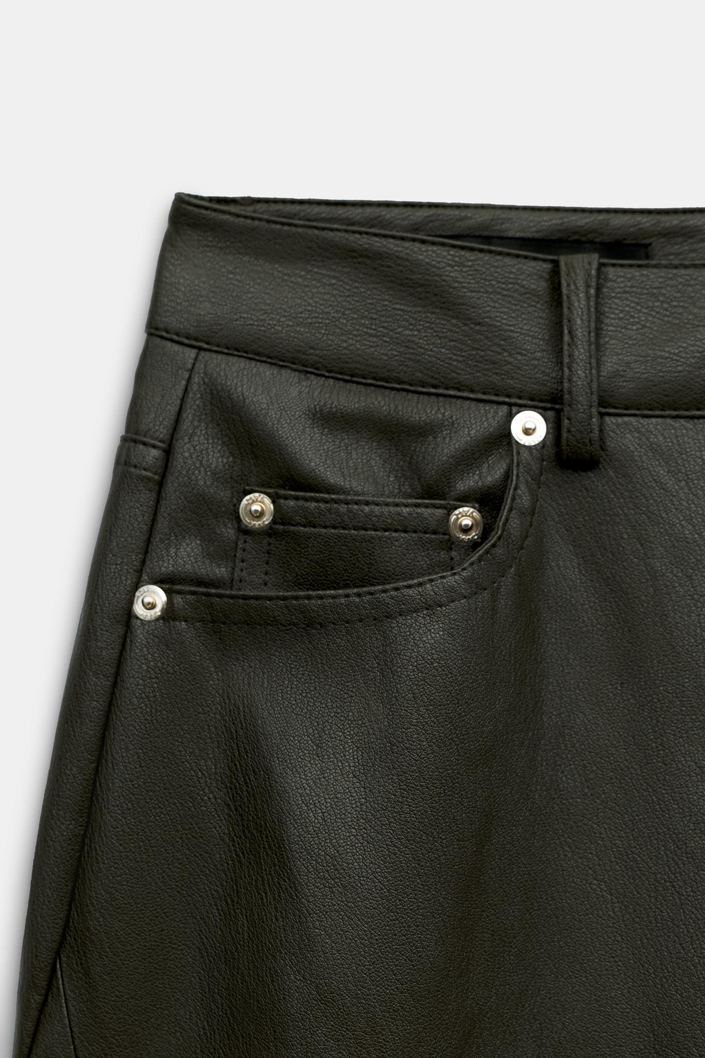 Женские брюки Zara Faux Leather Barrel, цвет: Тёмный хаки — фото 9