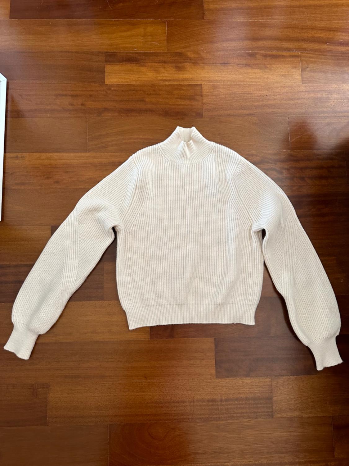 HIGH NECK SWEATER