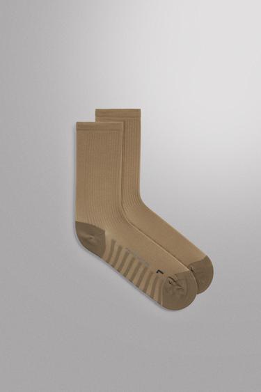 PACK OF 2 TECHNICAL TRAINING SOCKS - Sand by Zara