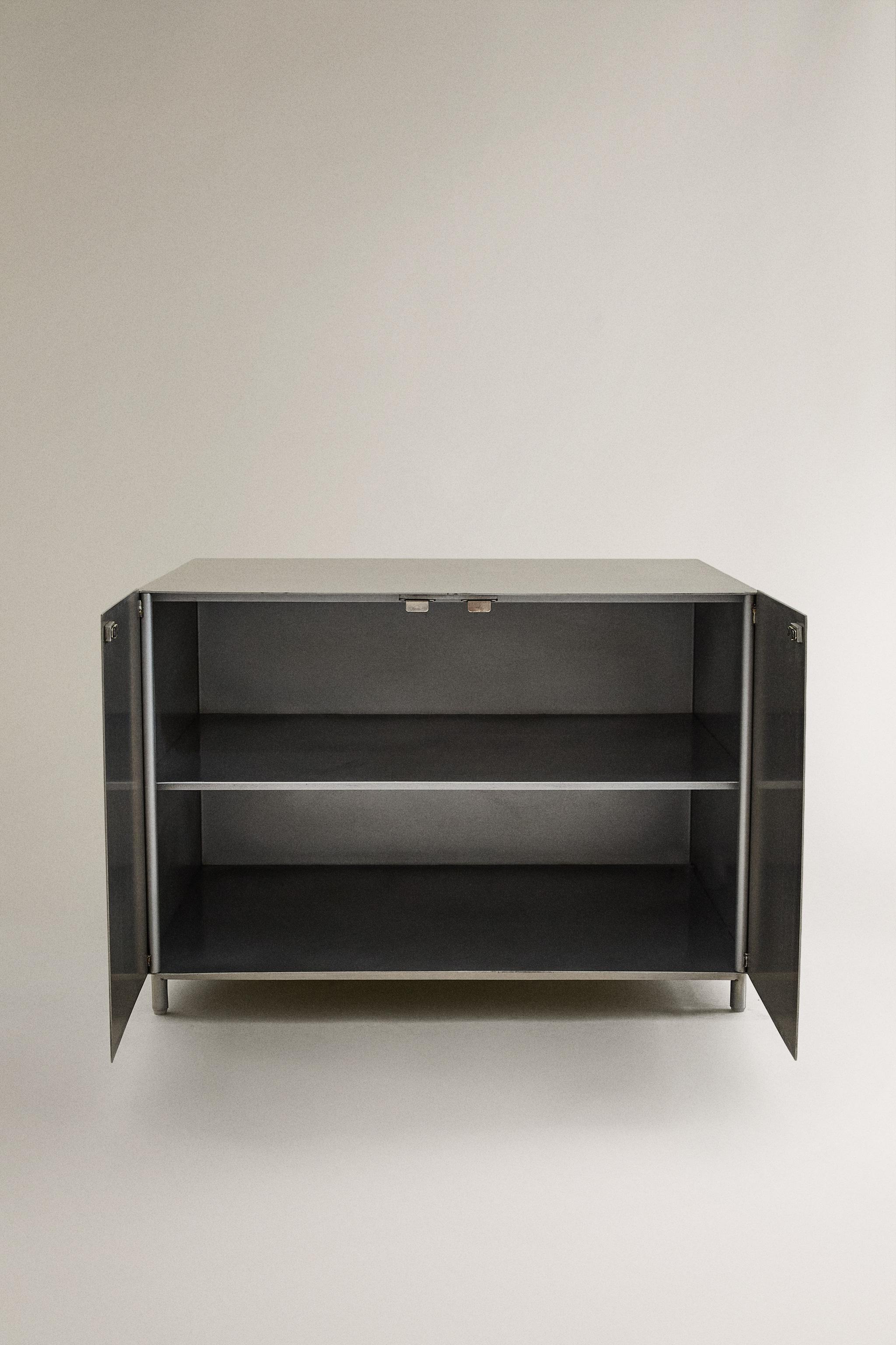 STEEL TABLE - Matte silver | ZARA United States