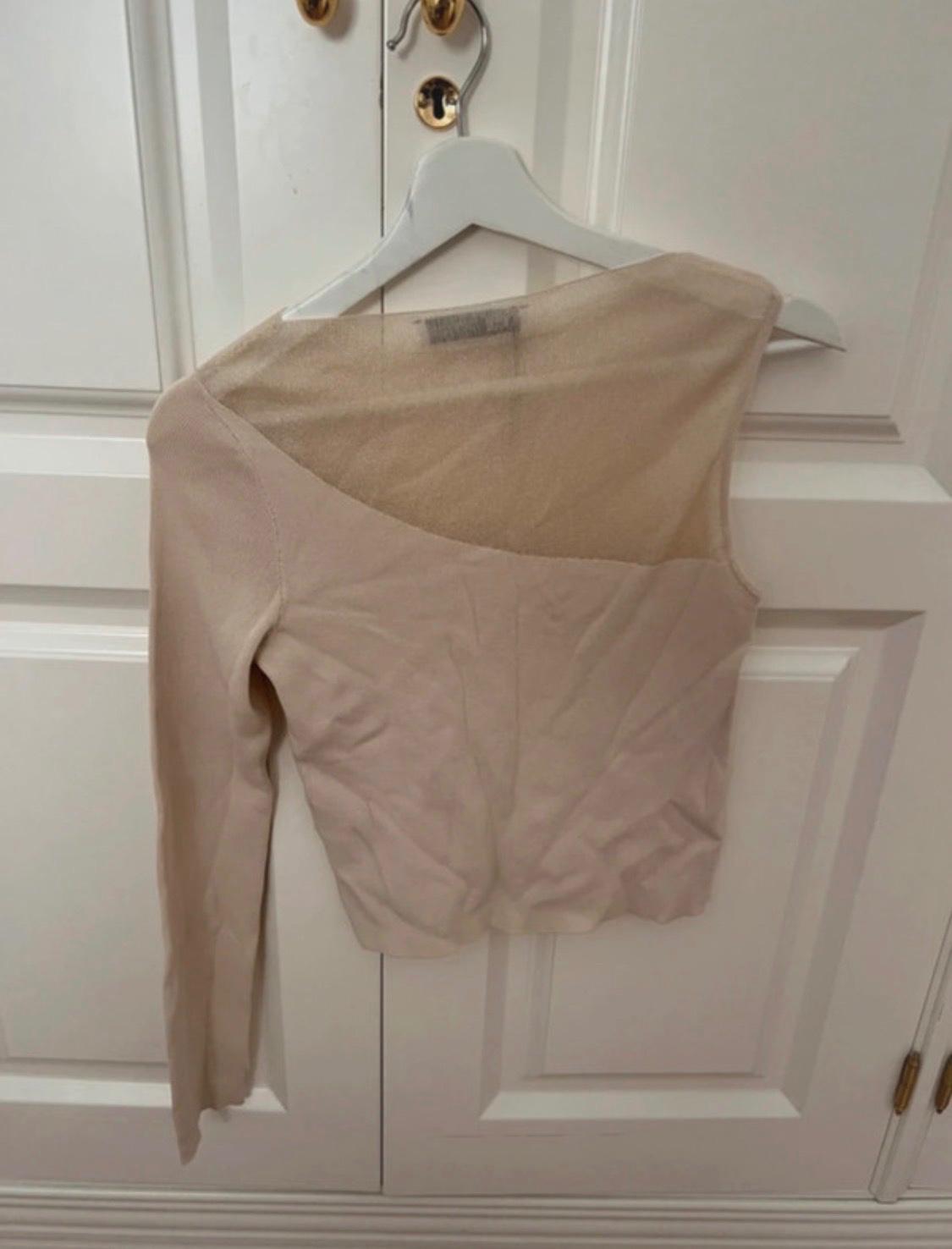 ASYMMETRIC KNIT TOP - Image 2