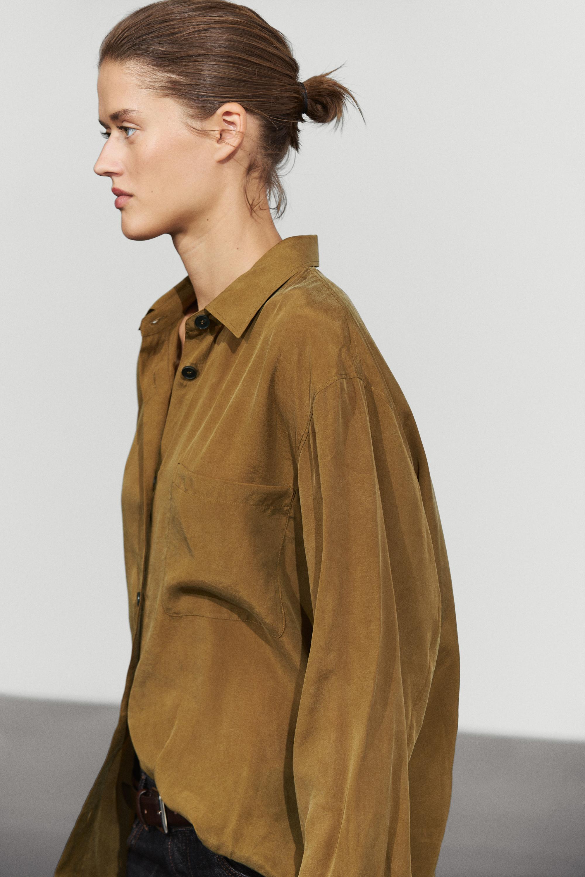 Flowing satin pocket shirt