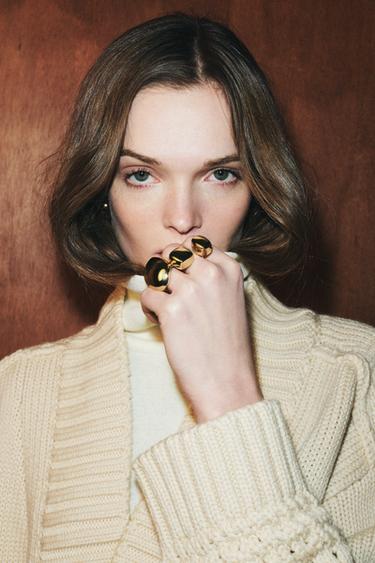 PACK OF 2 GEOMETRIC SHAPED RINGS - Golden by Zara