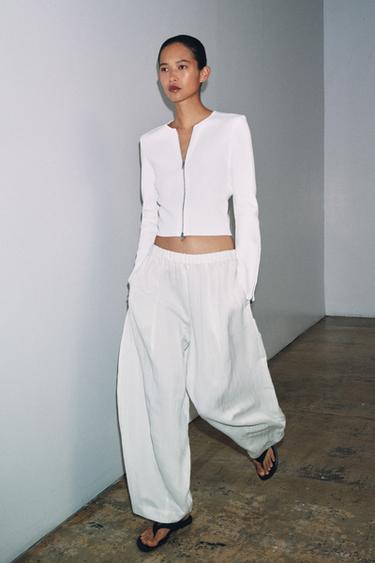 CHAQUETA PUNTO CREMALLERAS - Blanco de Zara - Imagen 0