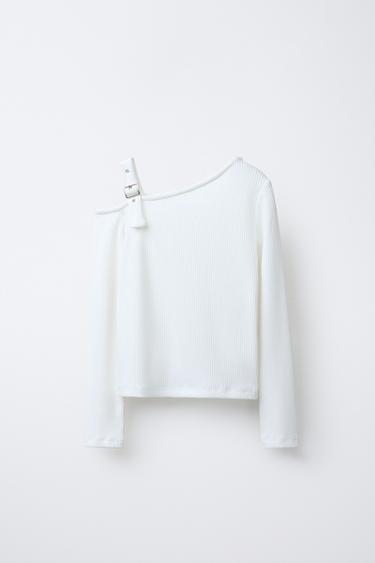 RIBBED T-SHIRT WITH BUCKLES - Ecru by Zara