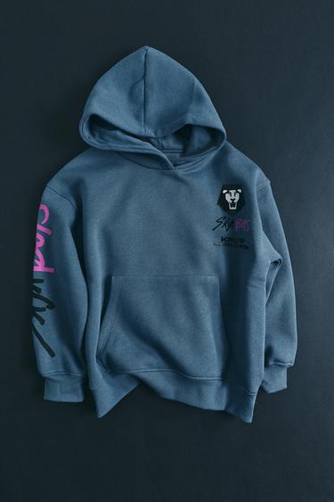 KPOP DEMON HUNTERS™ NETFLIX © PRINT HOODIE - Blue by Zara