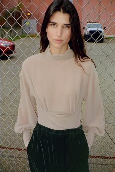 BODY GEORGETTE ESPALDA - rosa claro de Zara