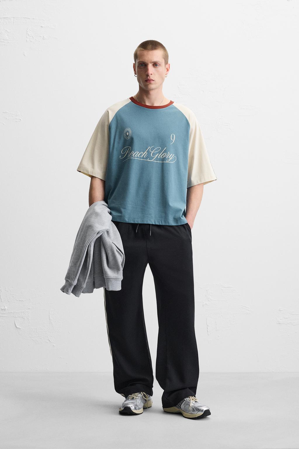 تي شيرت تقني بطراز القدم القدمية الرجعية