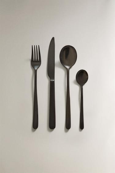 Zaras 4-DELAT SET MED SVARTA BESTICK I STÅL - Svart
