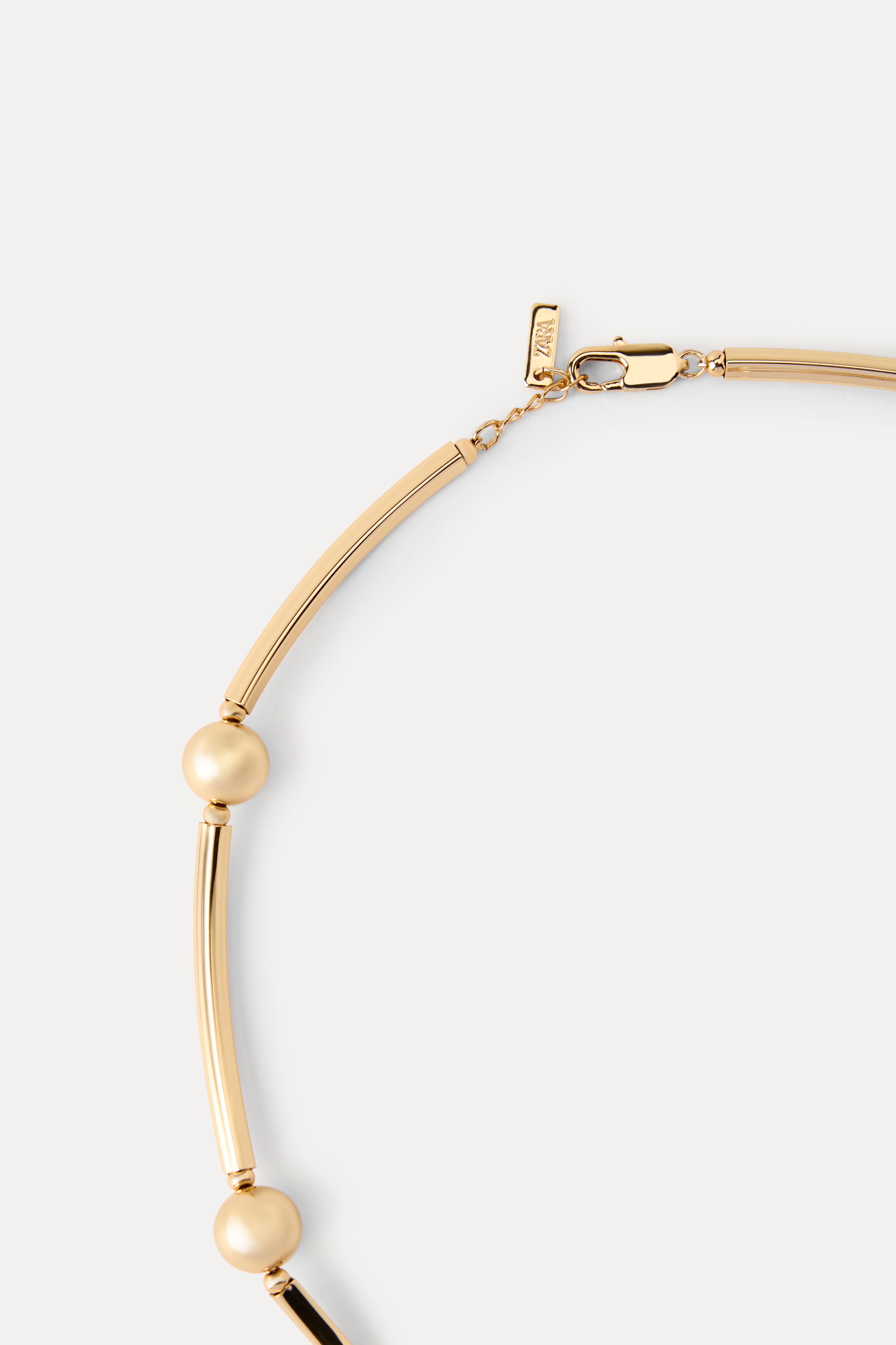 【ZARA】BRCLT 14 ゴールド/シルバー | 5697/001/881 METAL PIECE NECKLACE - Golden | ZARA United States