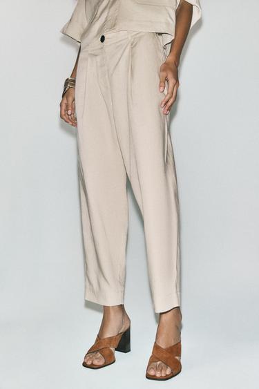 PANTALÓN PINZAS CINTURA ELÁSTICA - Arena de Zara