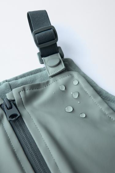 SALOPETTE EFFET GOMME IMPERMÉABLE - Bleuté de Zara - Image 4