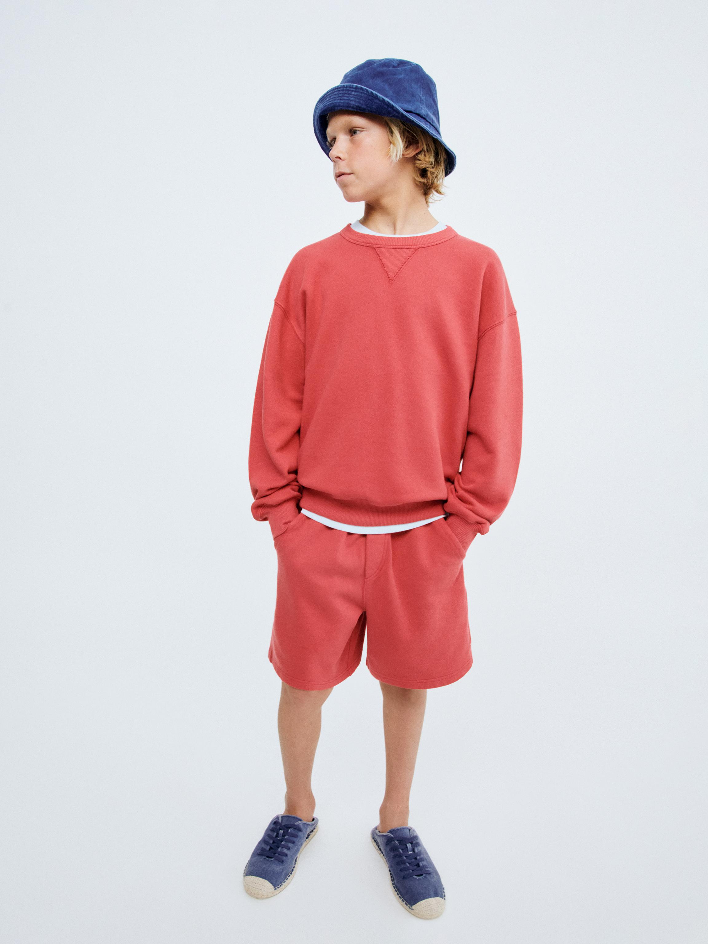 STORIESZ - PLAIN PLUSH SHORTS — Bright red