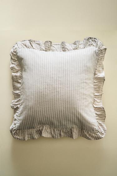 CHILDREN’S STRIPED CUSHION COVER - striped by Zara - Image 5