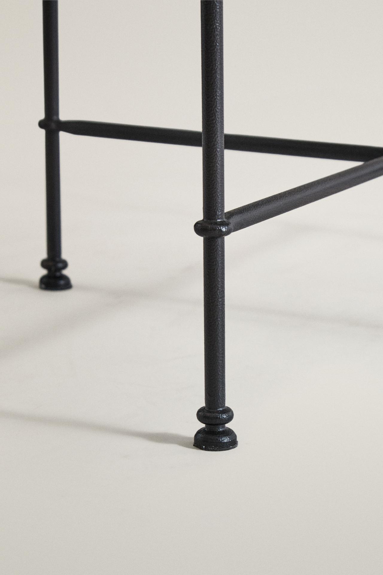 OUTDOOR WROUGHT IRON CHAIR — Black