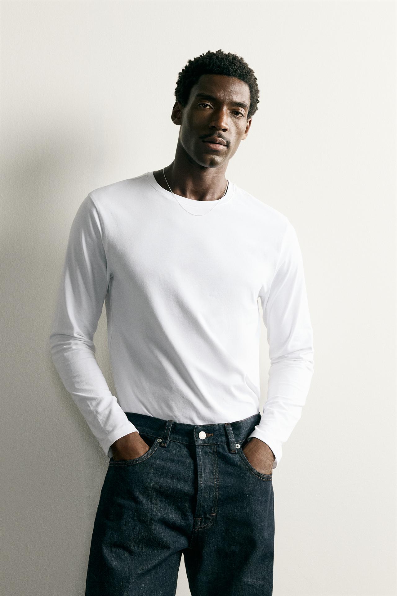 BASIC SLIM FIT T-SHIRT — White