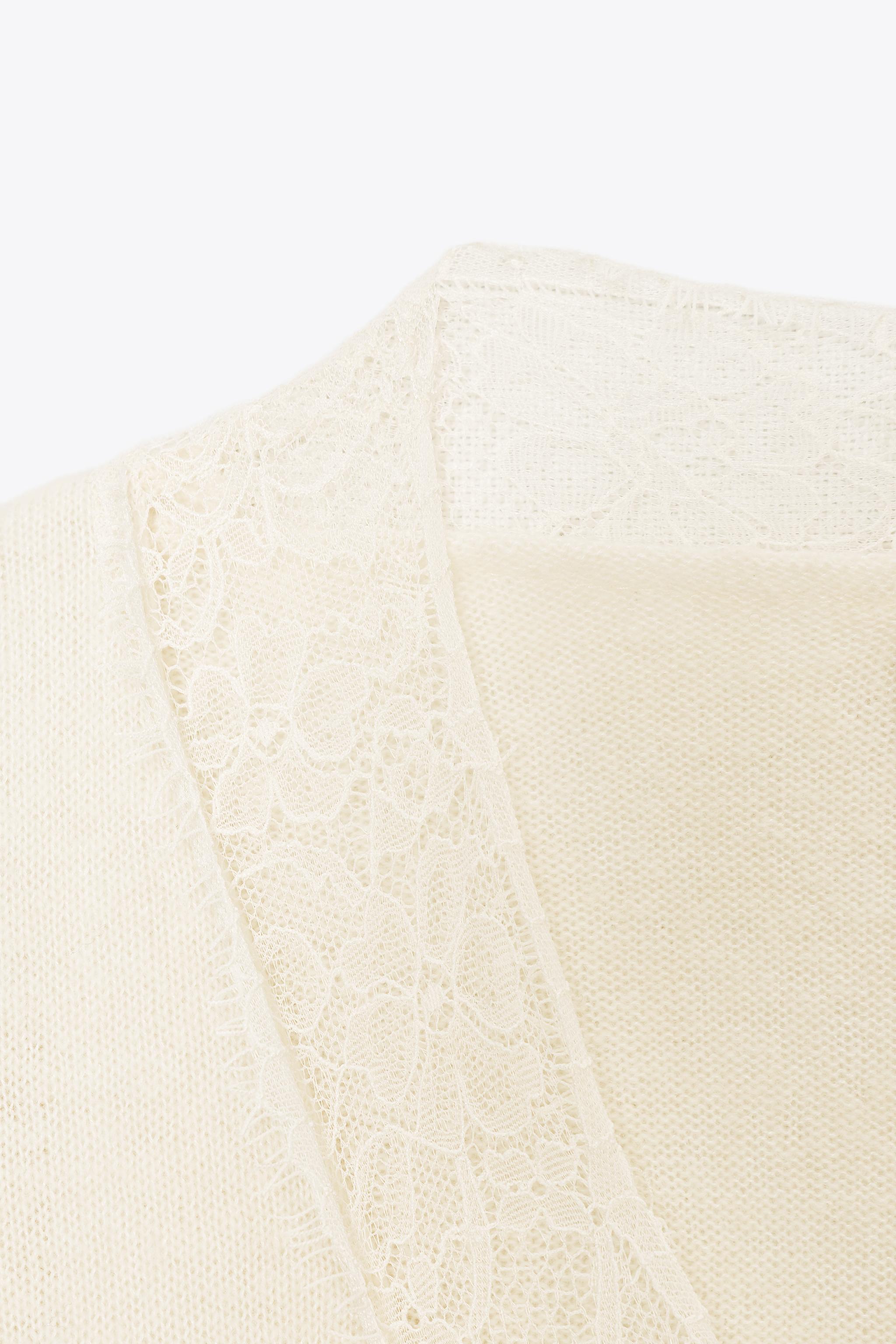 PULL EN MAILLE DENTELLE AVEC LAINE