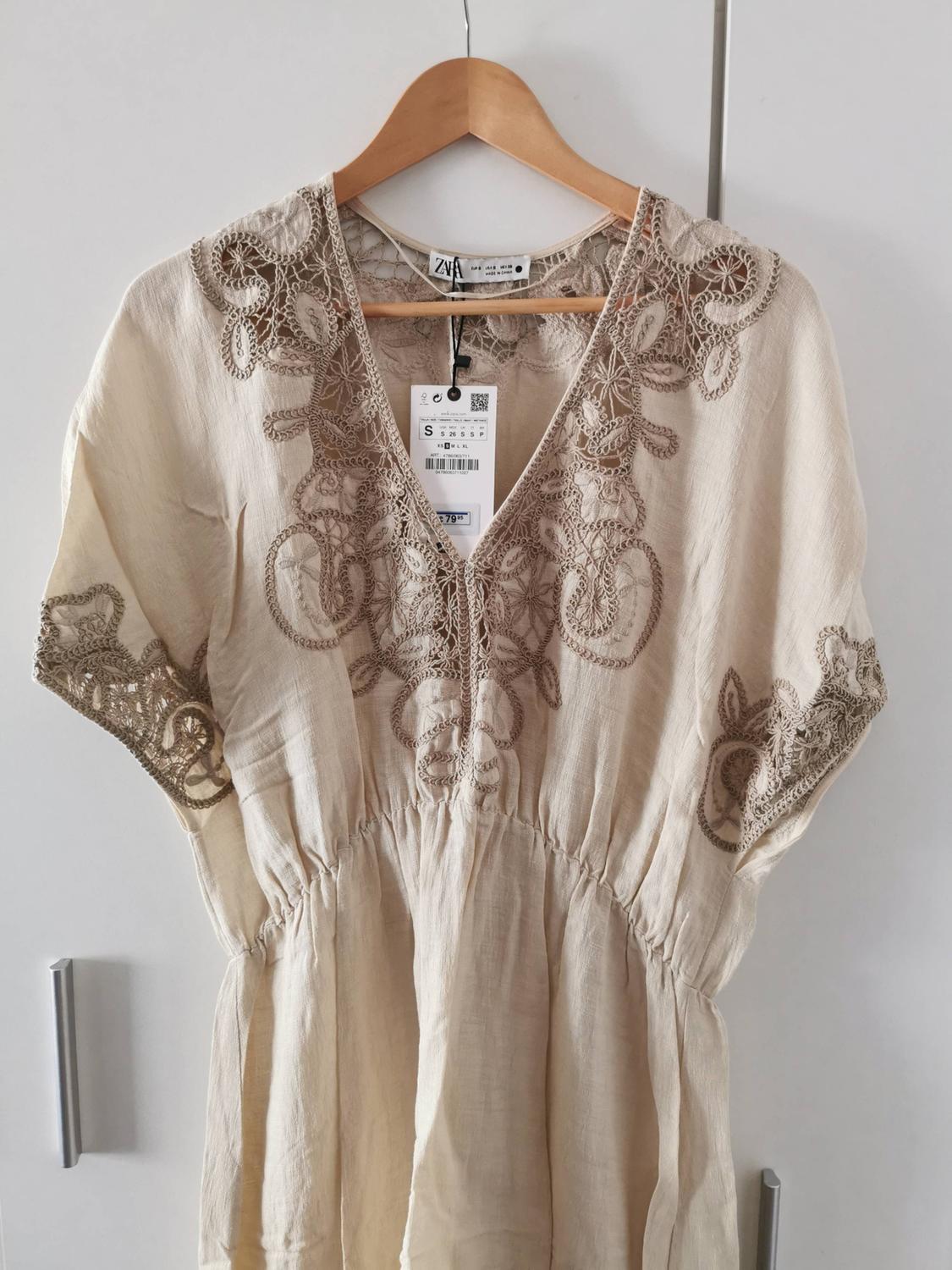 LINEN BLEND DRESS WITH EMBROIDERY - LIMITED EDITION - Image 2