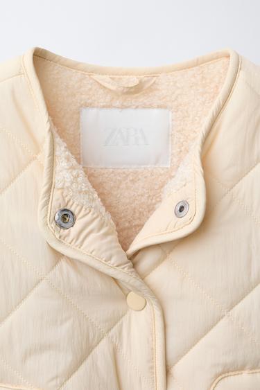 BLOUSON EN NYLON DÉPERLANT AVEC DOUBLURE MOUTONNÉE - Écru de Zara - Image 2