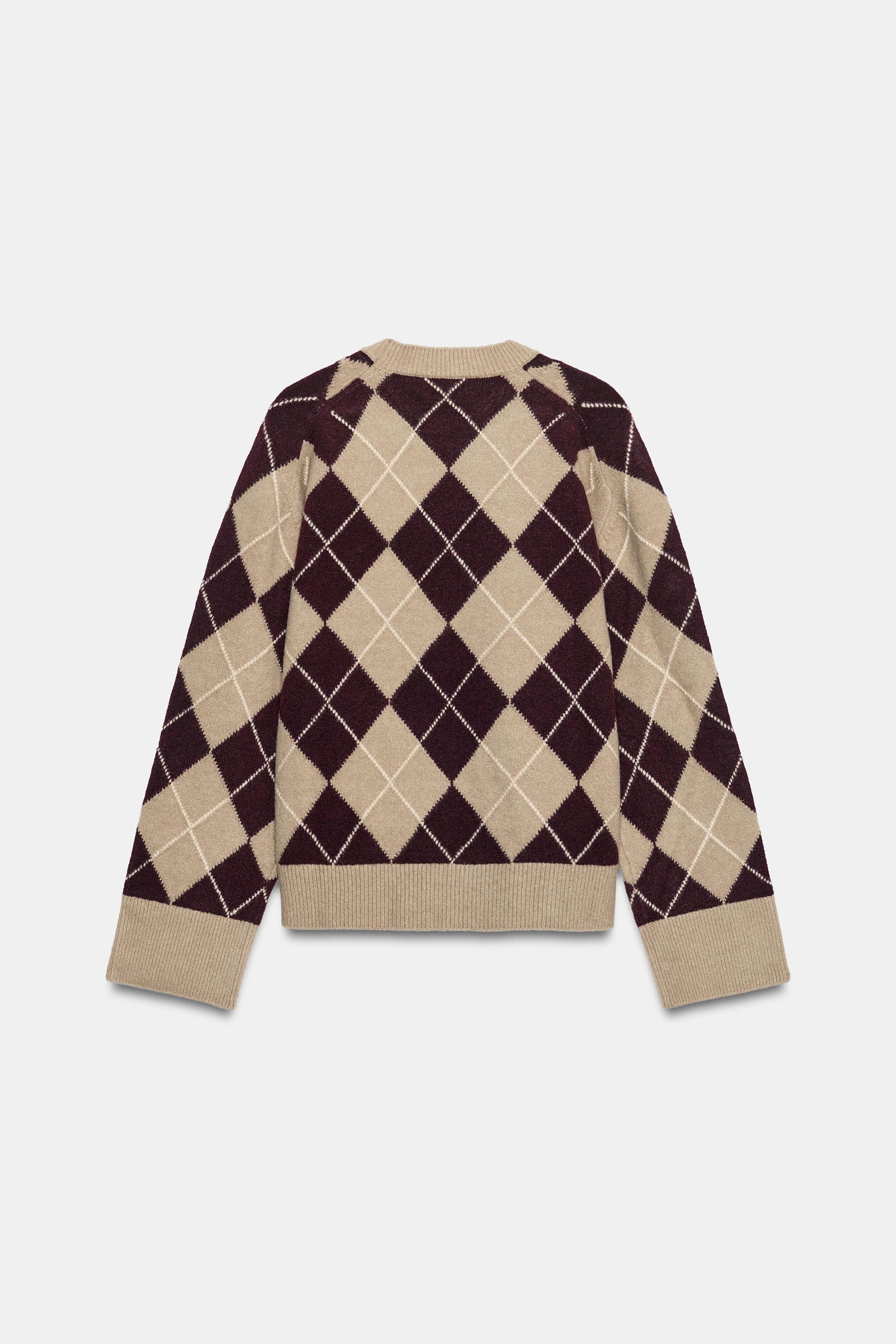 PULL EN MAILLE DOUX À LOSANGES