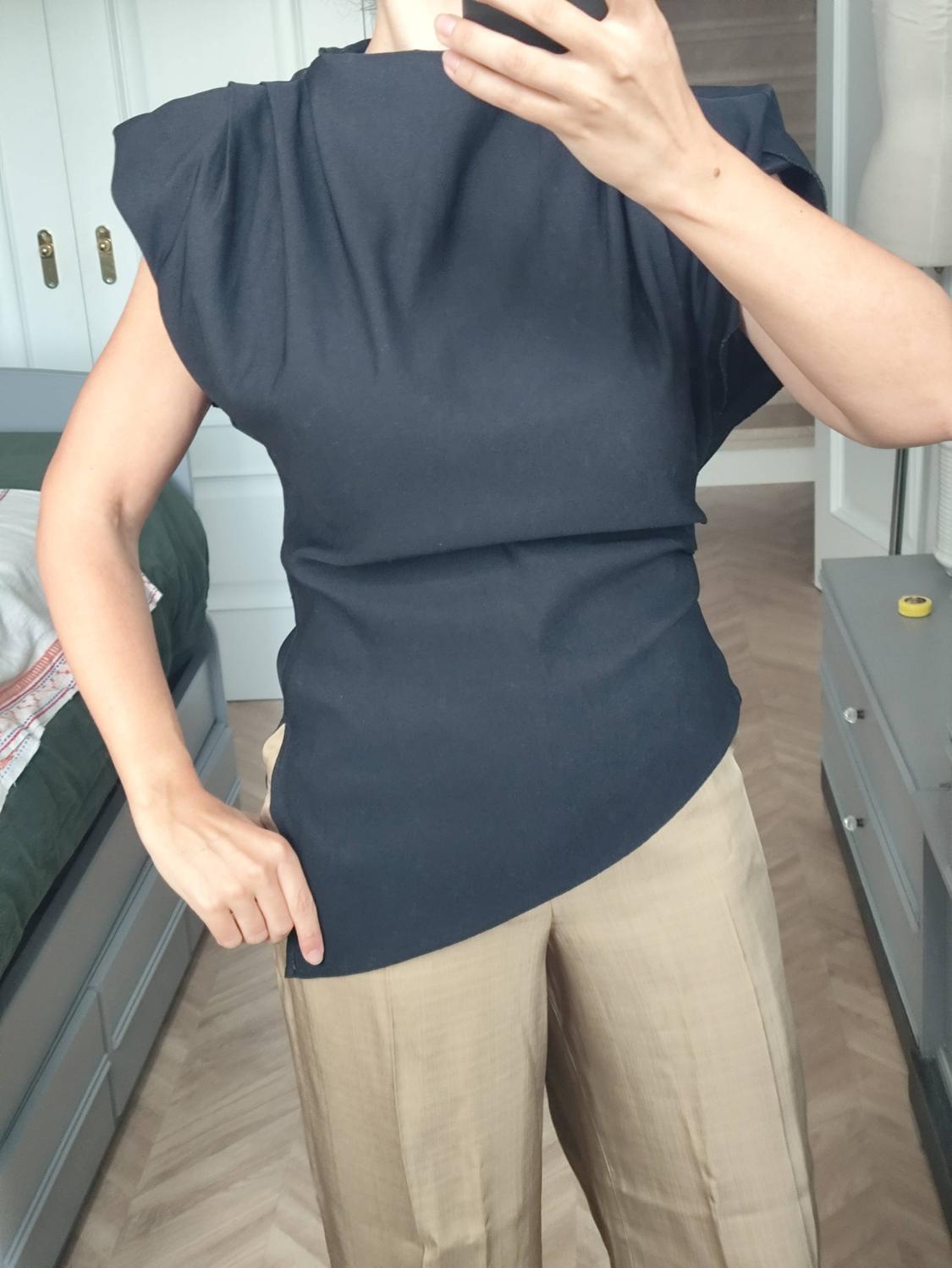 GATHERED TOP WITH SHOULDER PADS - Image 4