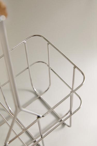 PANIER MÉTALLIQUE POIGNÉE EN BOIS - Acier de Zara - Image 1