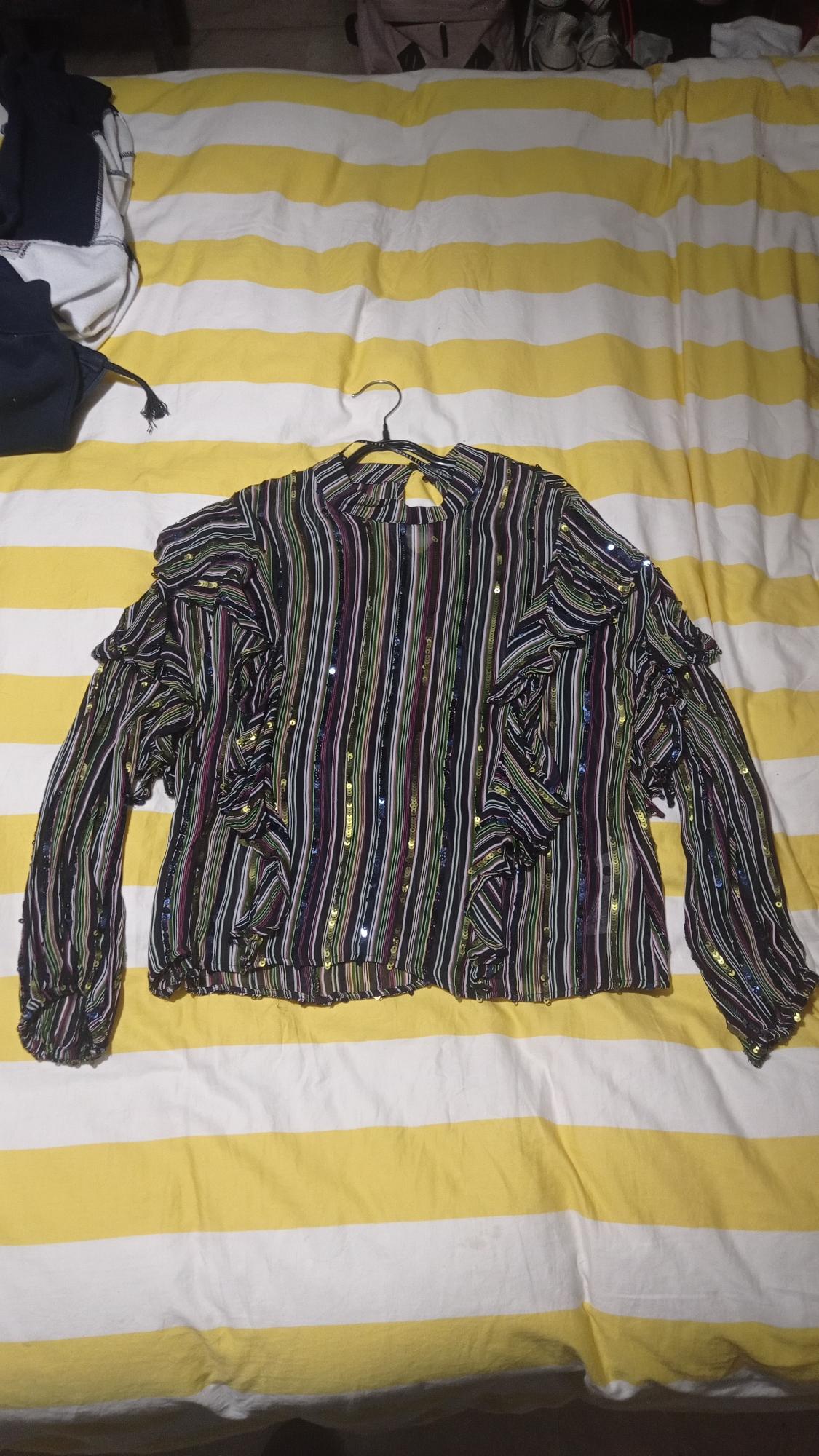 STRIPED TOP WITH SEQUINS