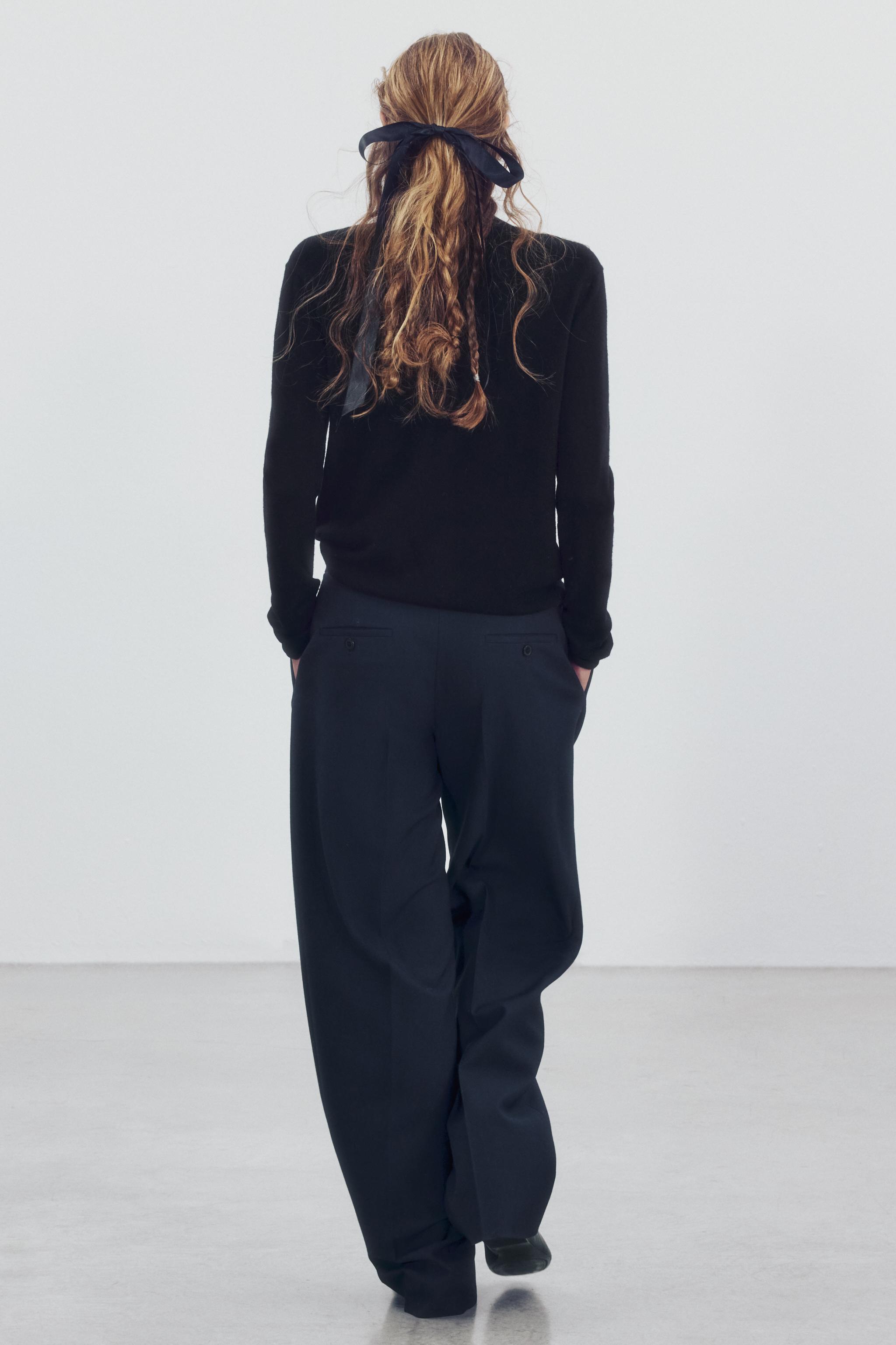 PULL 100 % LAINE EXTRA-DOUCE COL MONTANT