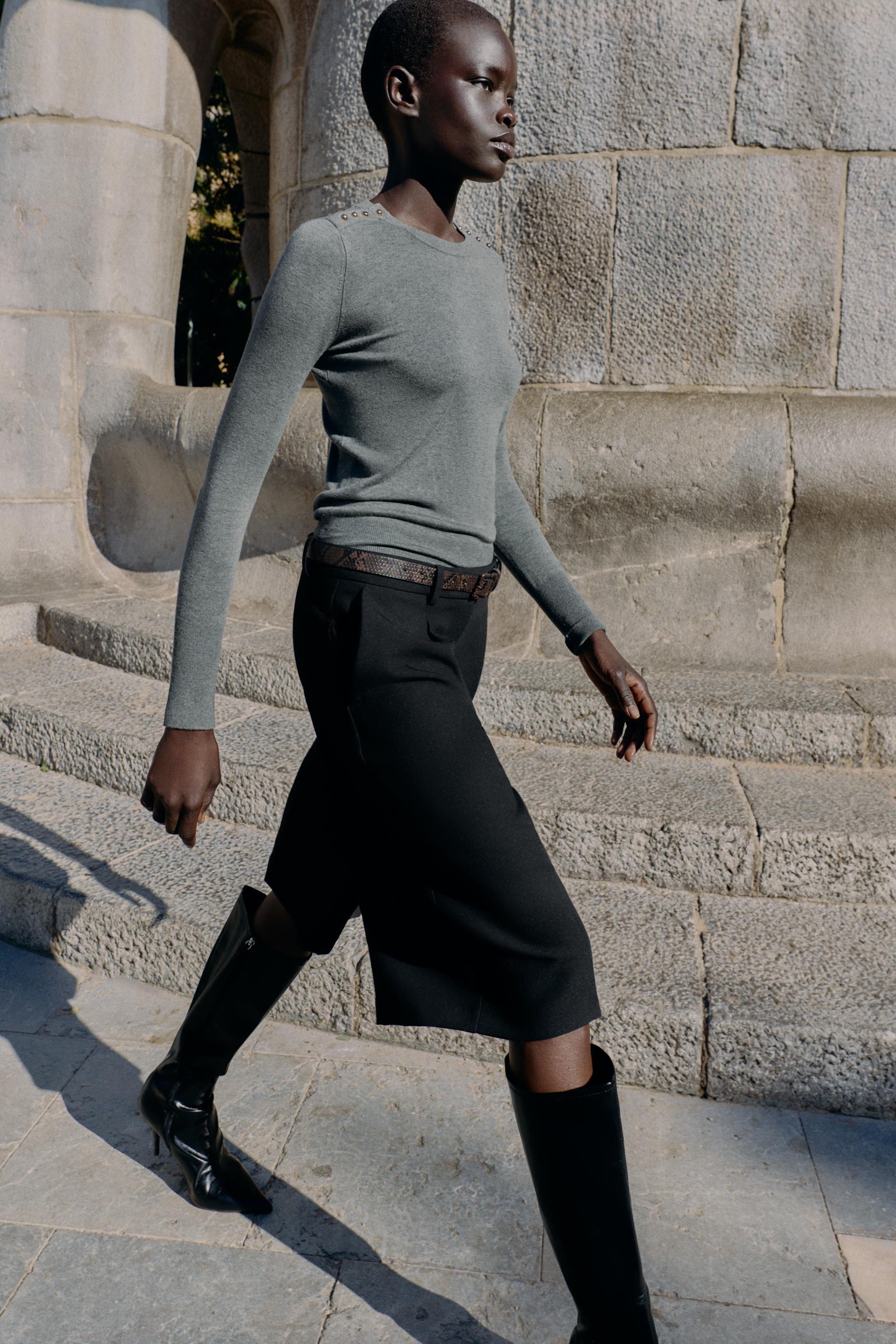 PULL EN MAILLE À BOUTONS