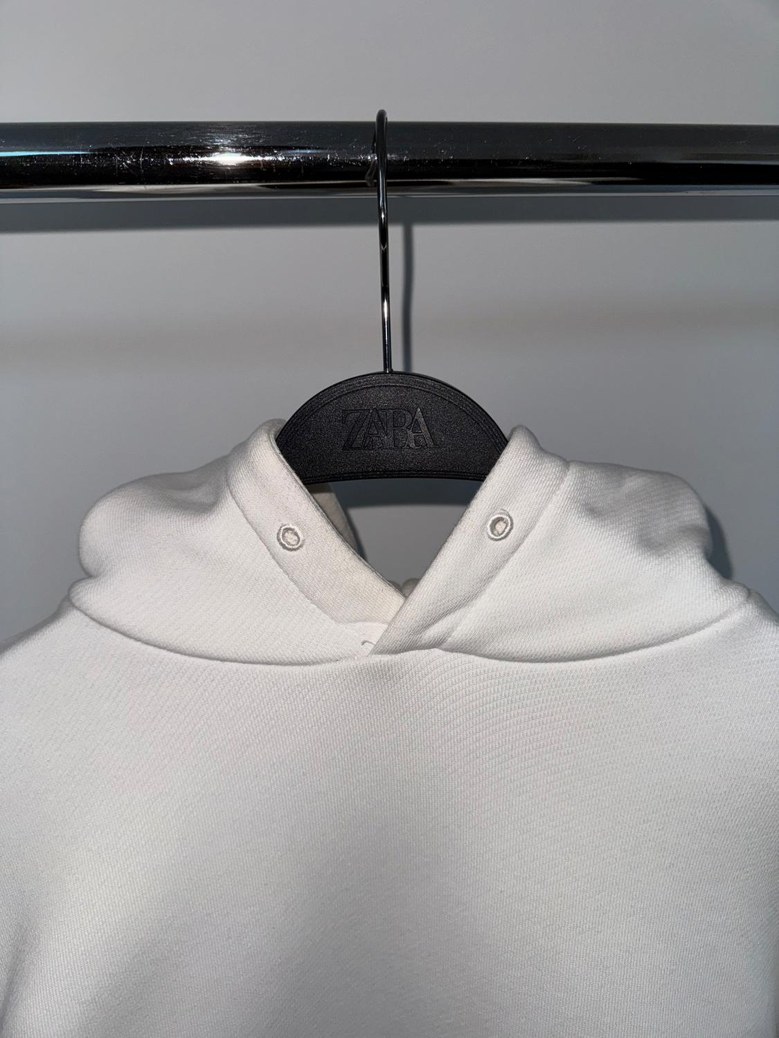 HOODIE - Image 3