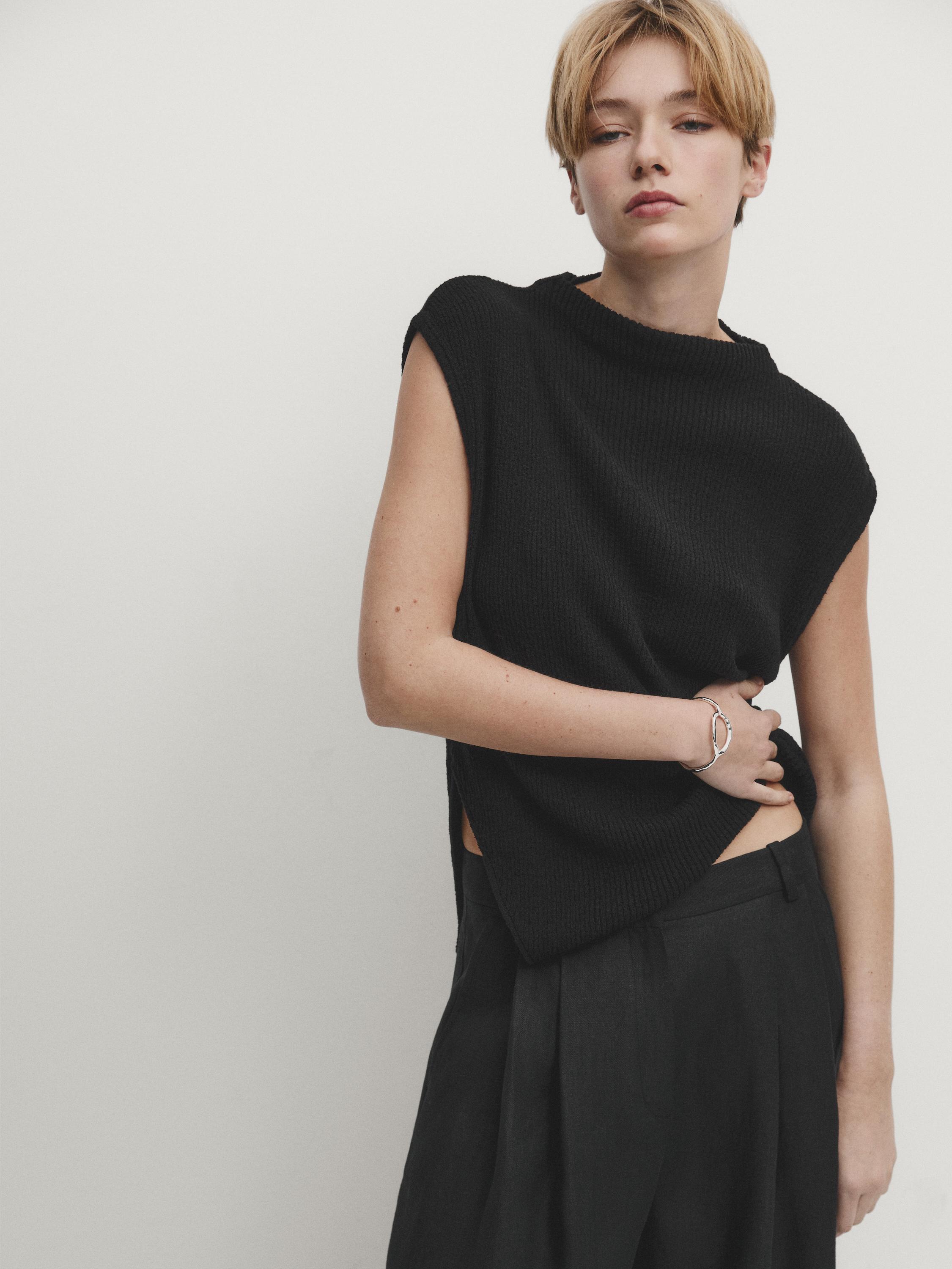 Top with ribbed detail and side vent - Black | ZARA Canada