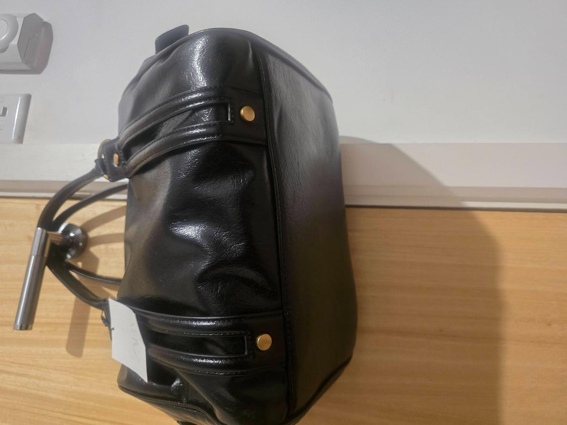 SHOULDER BAG WITH METAL DETAILS - Image 5