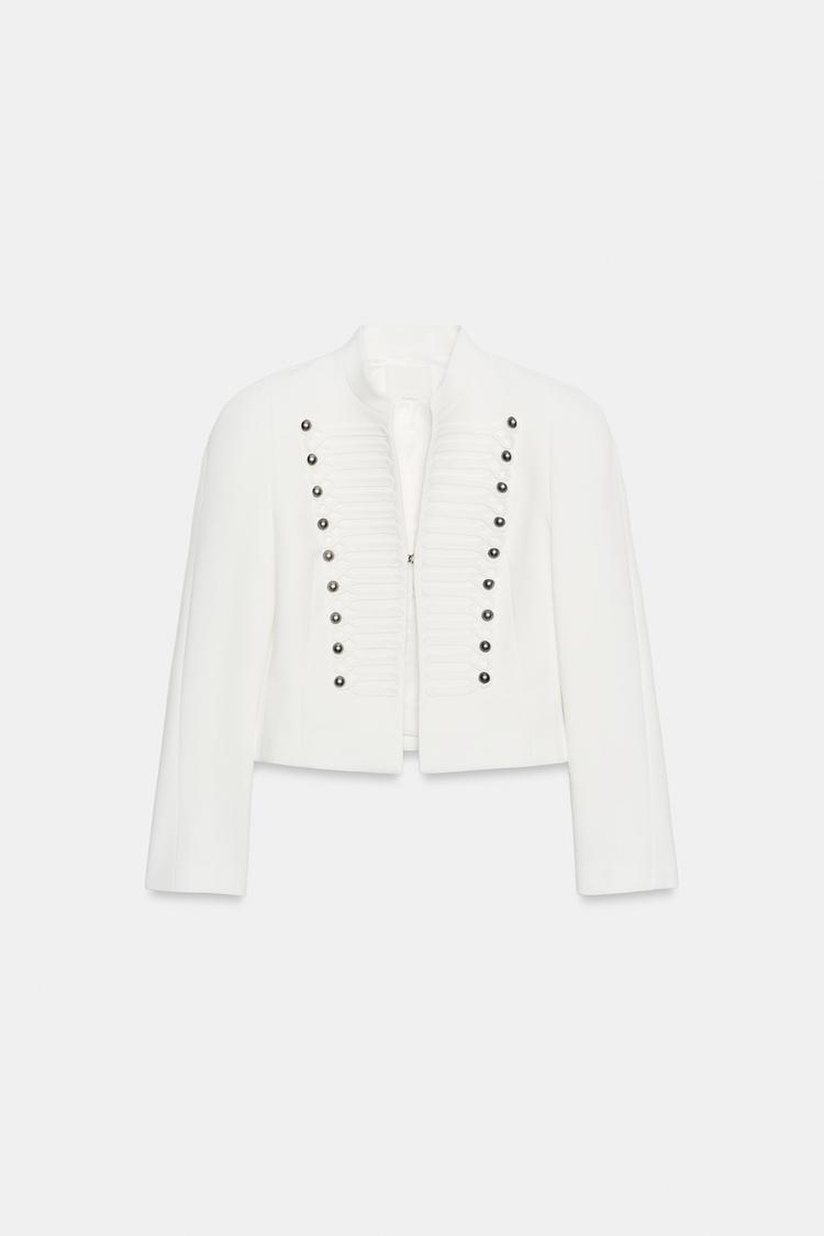 Blazer entallado con hombreras y botones 6