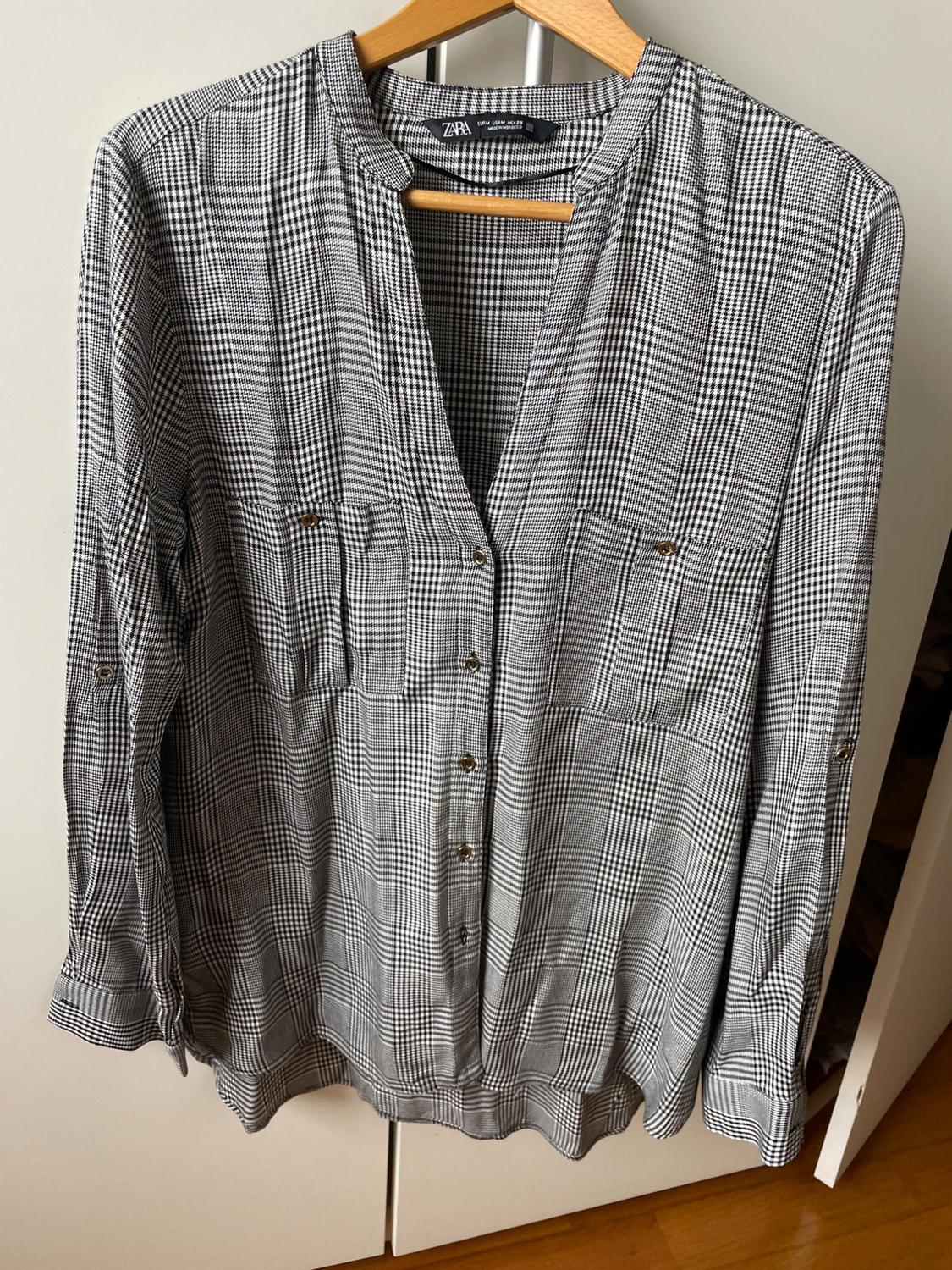 SHIRT WITH FRONT POCKETS - Image 2
