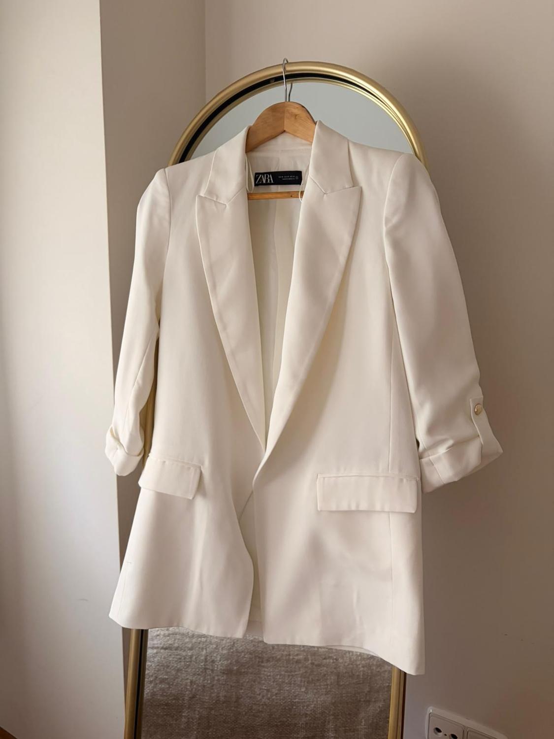 BLAZER WITH ROLLED-UP SLEEVES - Image 2