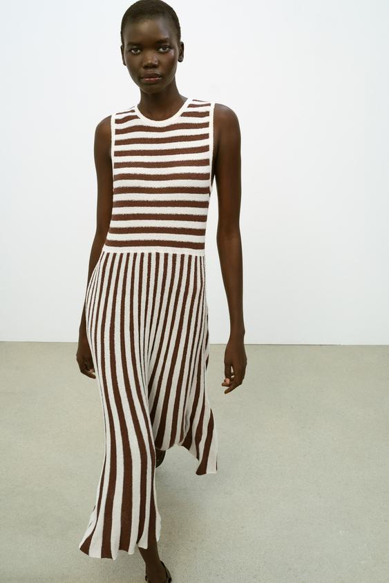 LONG TEXTURED PLEATED STRIPED DRESS