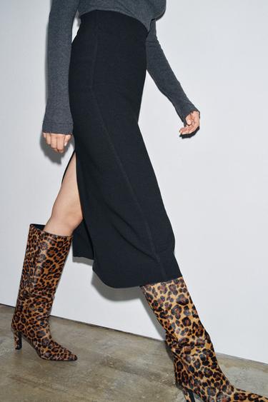 BOTTES IMPRIMÉ ANIMALIER EN CUIR AVEC EFFET FOURRURE - Léopard de Zara