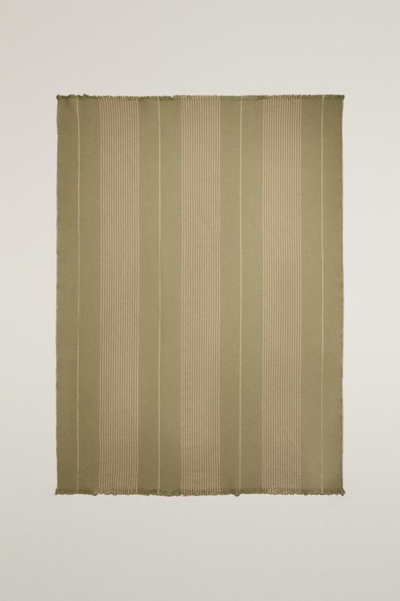 MANTA MULTIUSO LISTRADA - Verde-claro da Zara - Imagem 0