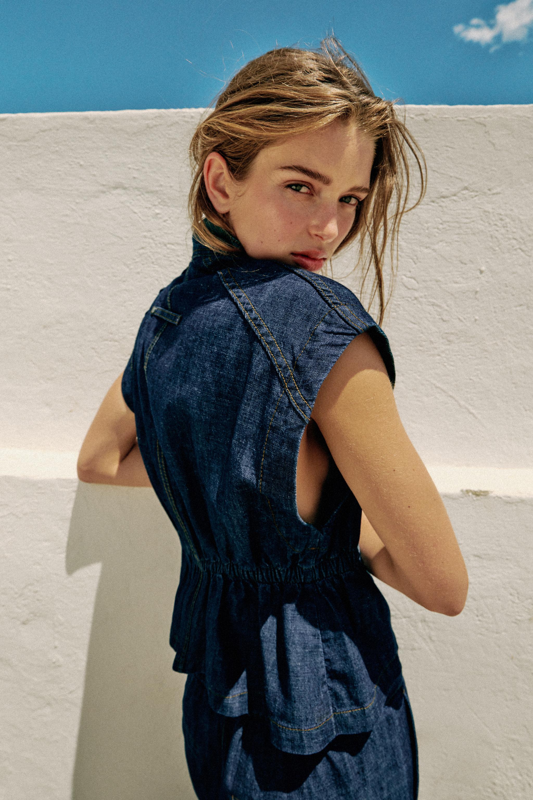 Женские жилеты Zara LINEN VEST WITH ELASTIC WAIST — фото 3