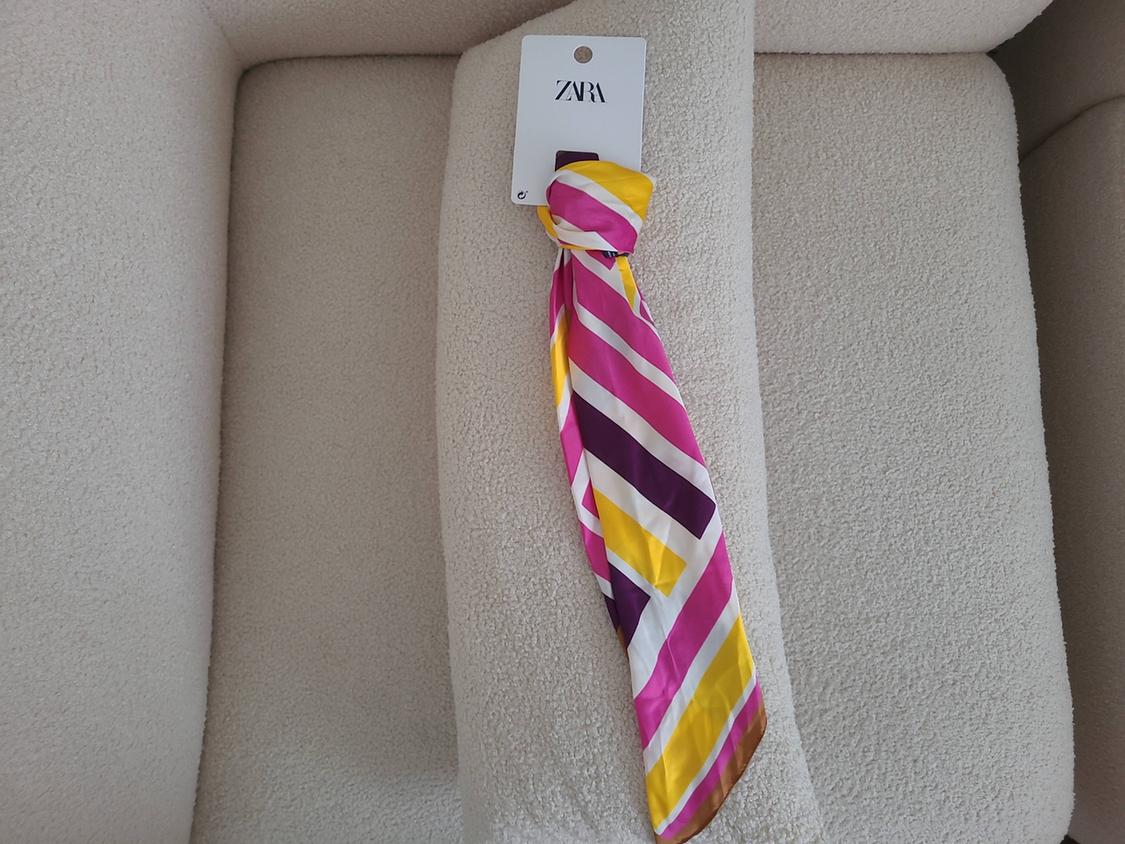 PRINTED SATIN SCARF - Image 4