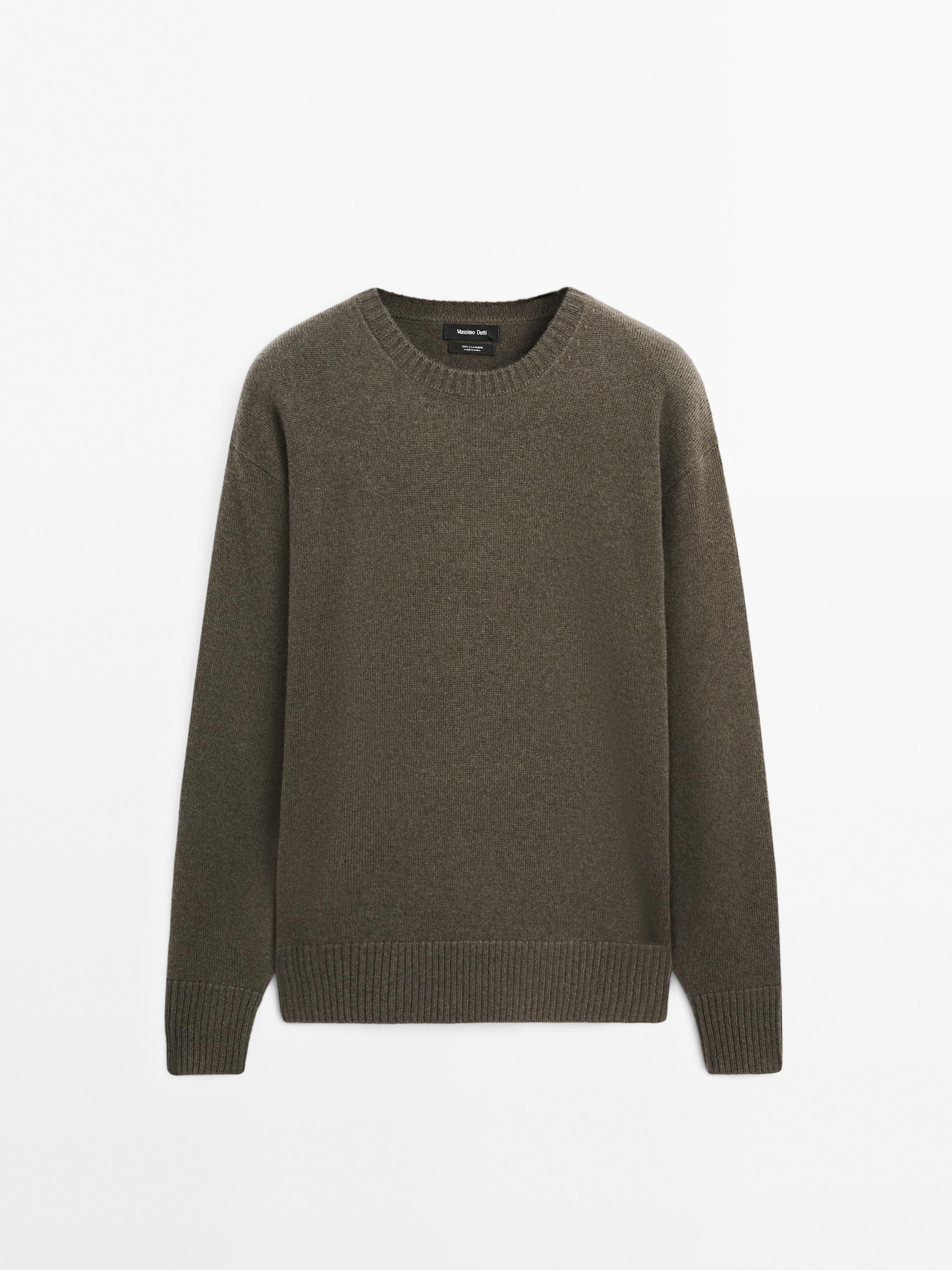 Crew neck cashmere sweater