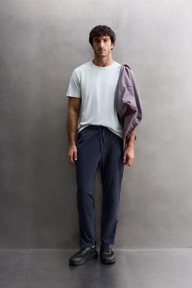 PANTALÓN TÉCNICO COLOR BLOCK - Marino de Zara - Imagen 0