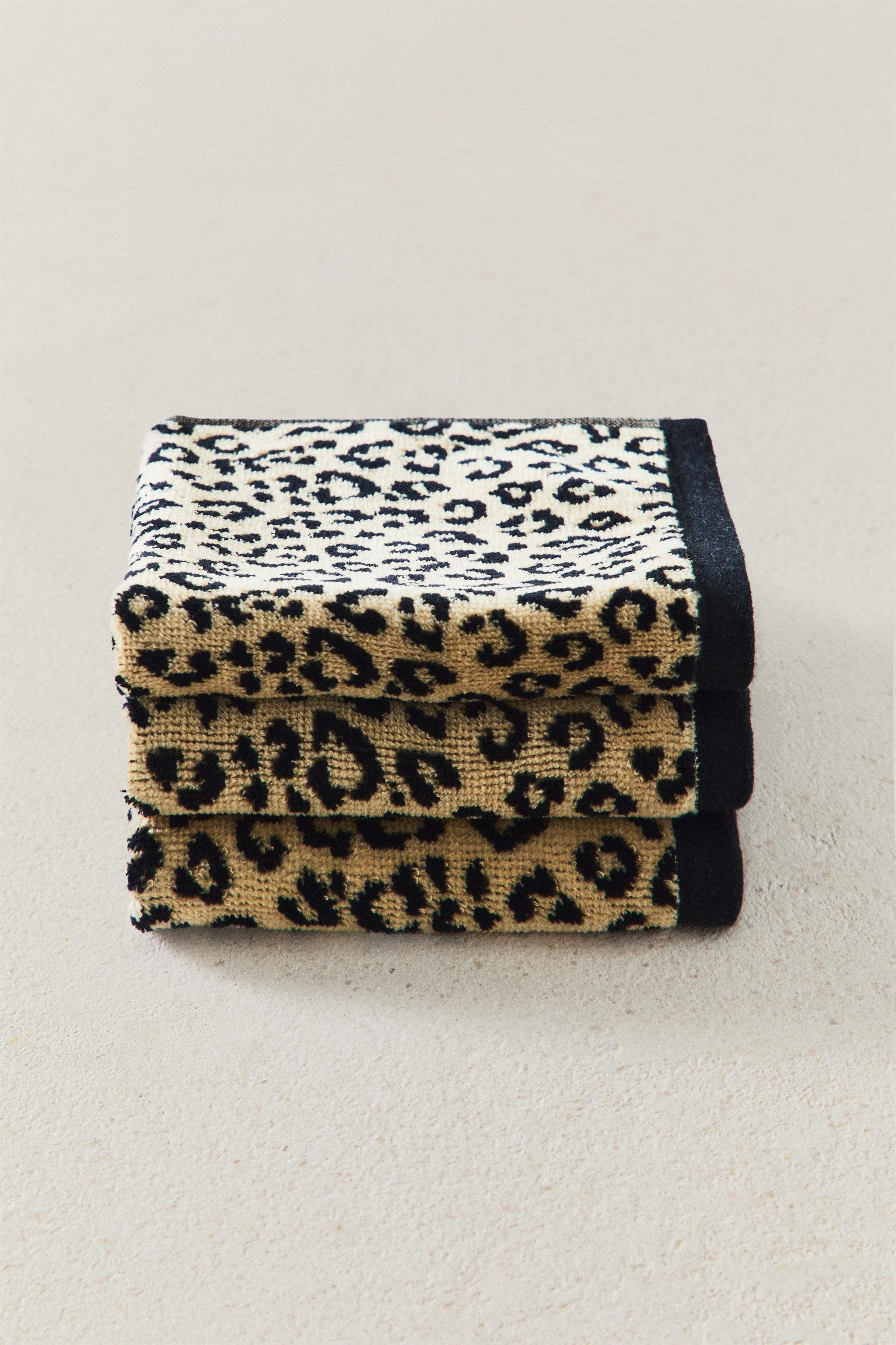 ANIMAL PRINT VELOUR HAND TOWEL PACK (PACK OF 3)