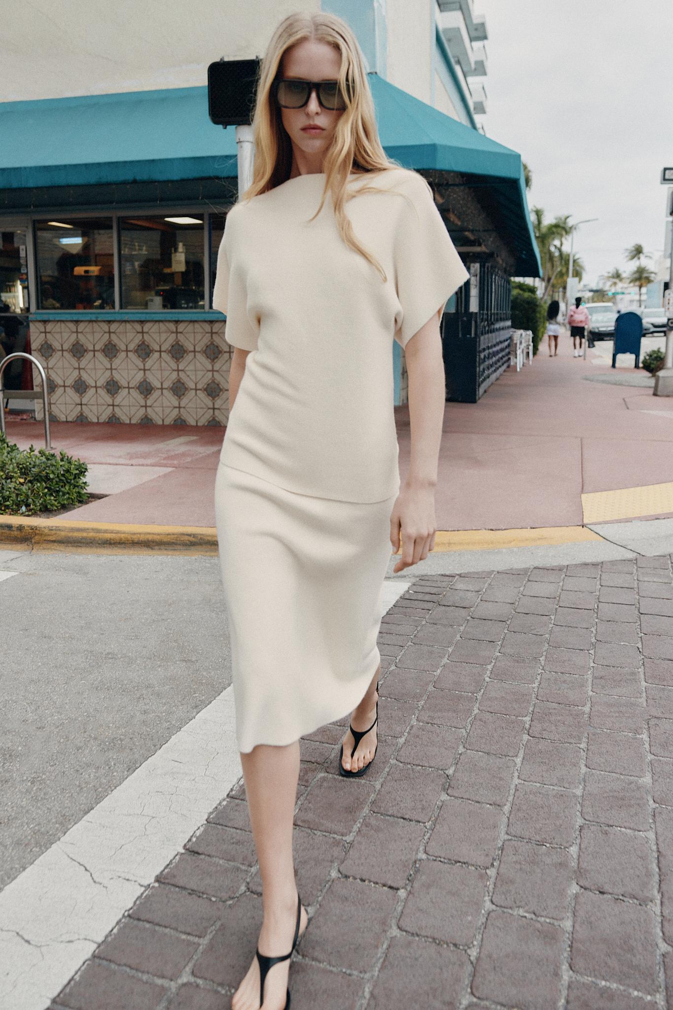 WIDE SLEEVE KNIT JUMPER