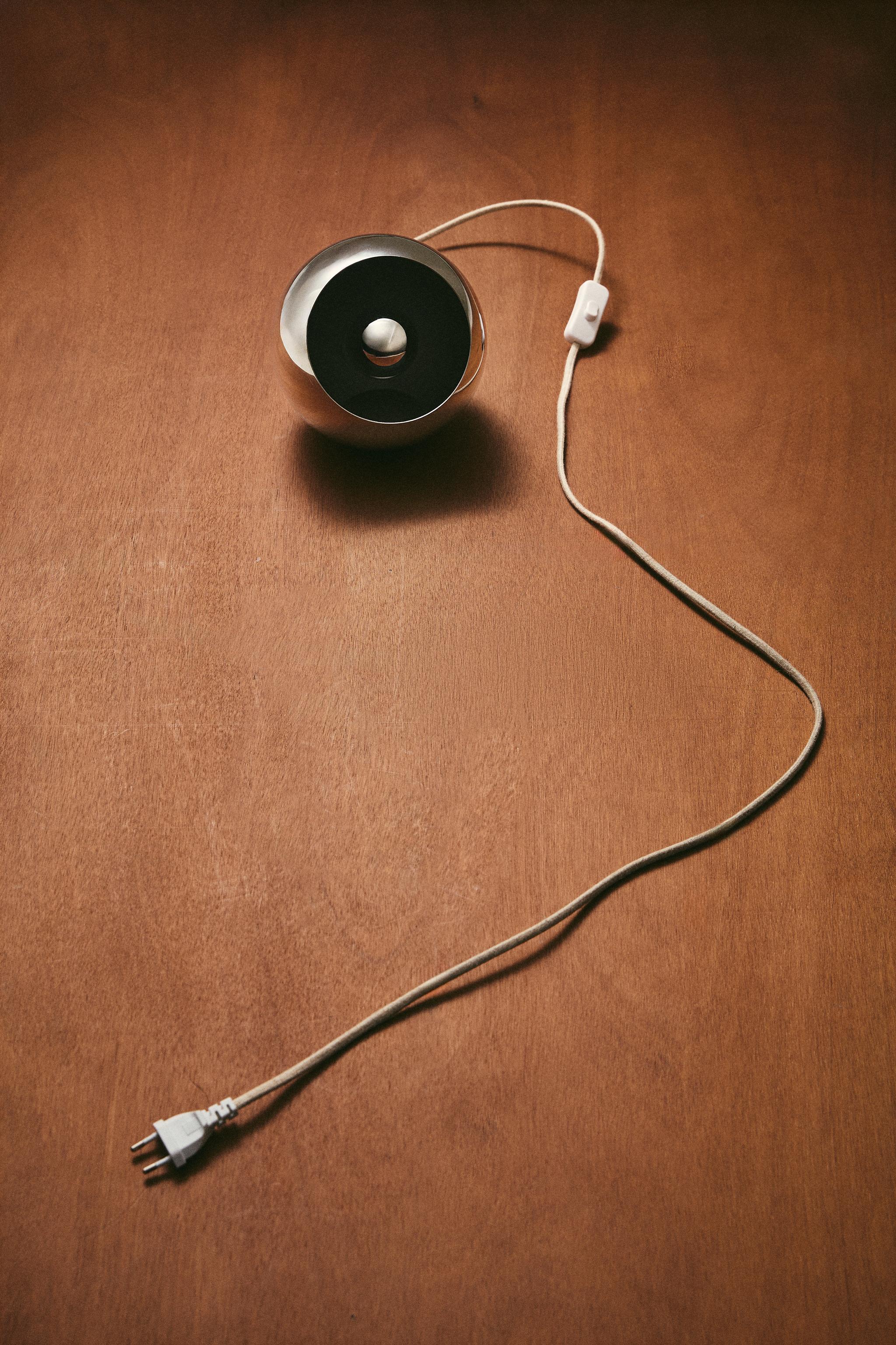 LAMPE DE TABLE SEMI-SPHÈRE