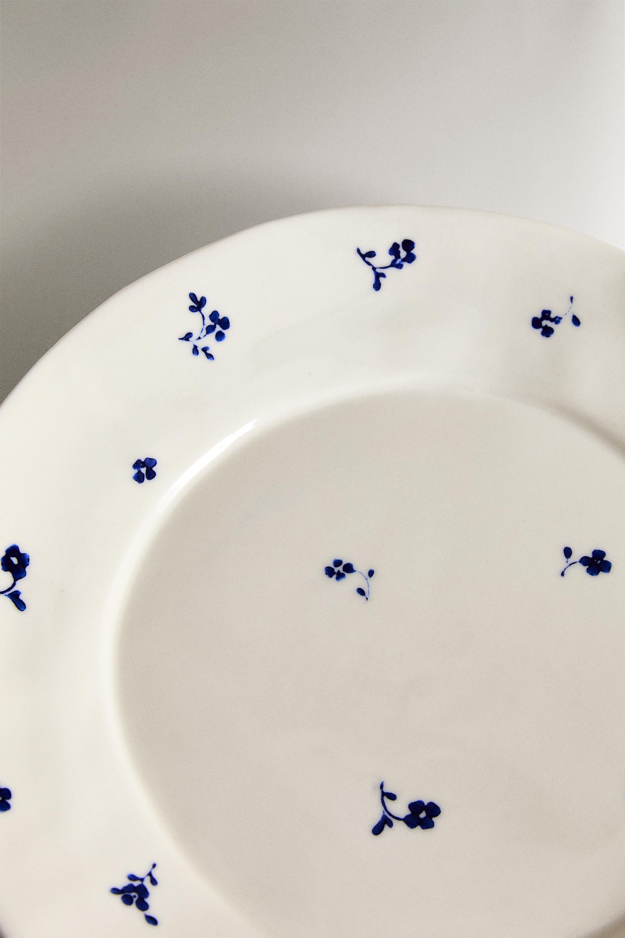 FLORAL PORCELAIN DINNER PLATE
