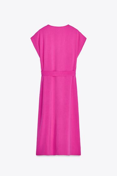 FLIESSENDES KLEID MIT GÜRTEL - Pink von Zara