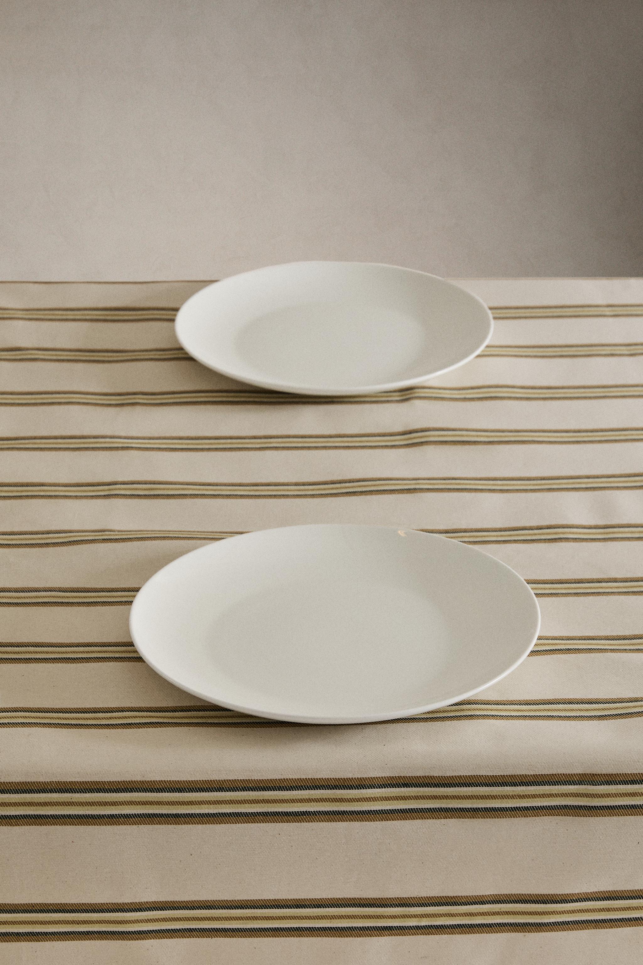 IRREGULAR STRIPED RESIN-COATED TABLECLOTH