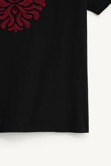 RELAXED FIT CORAL EMBROIDERED T-SHIRT - Black by Zara - Image 7